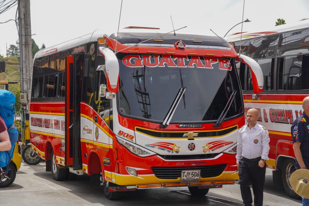 Bus Medellín naar Guatapé 