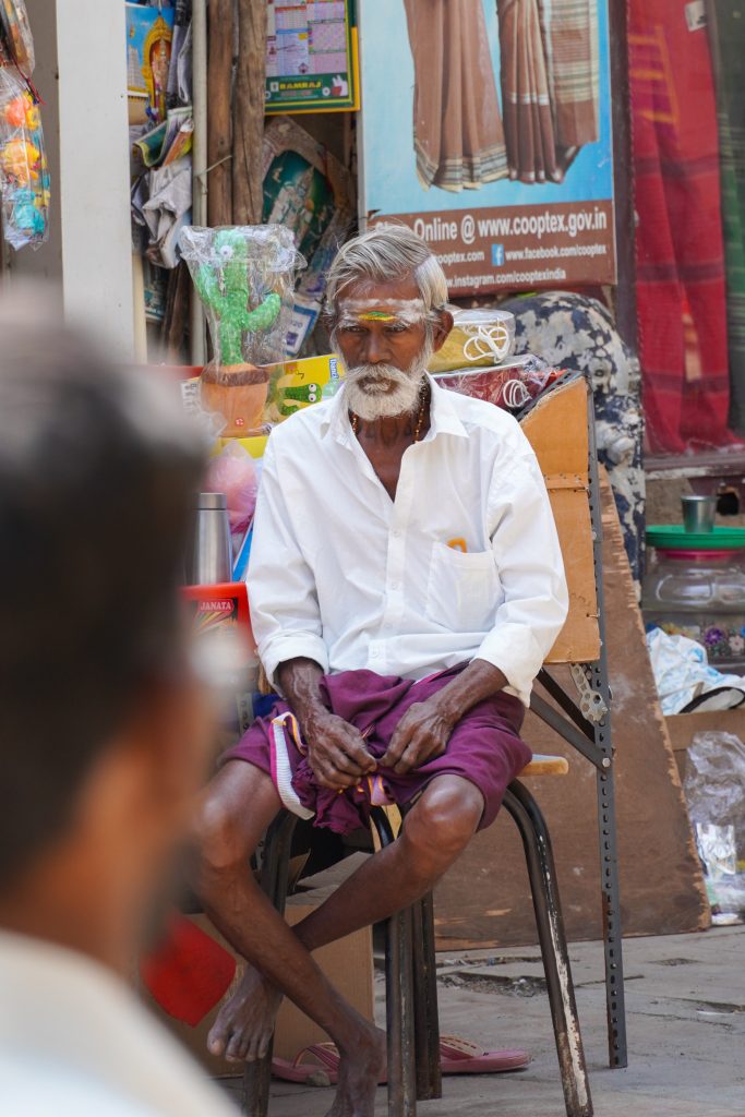 Man op straat in Madurai