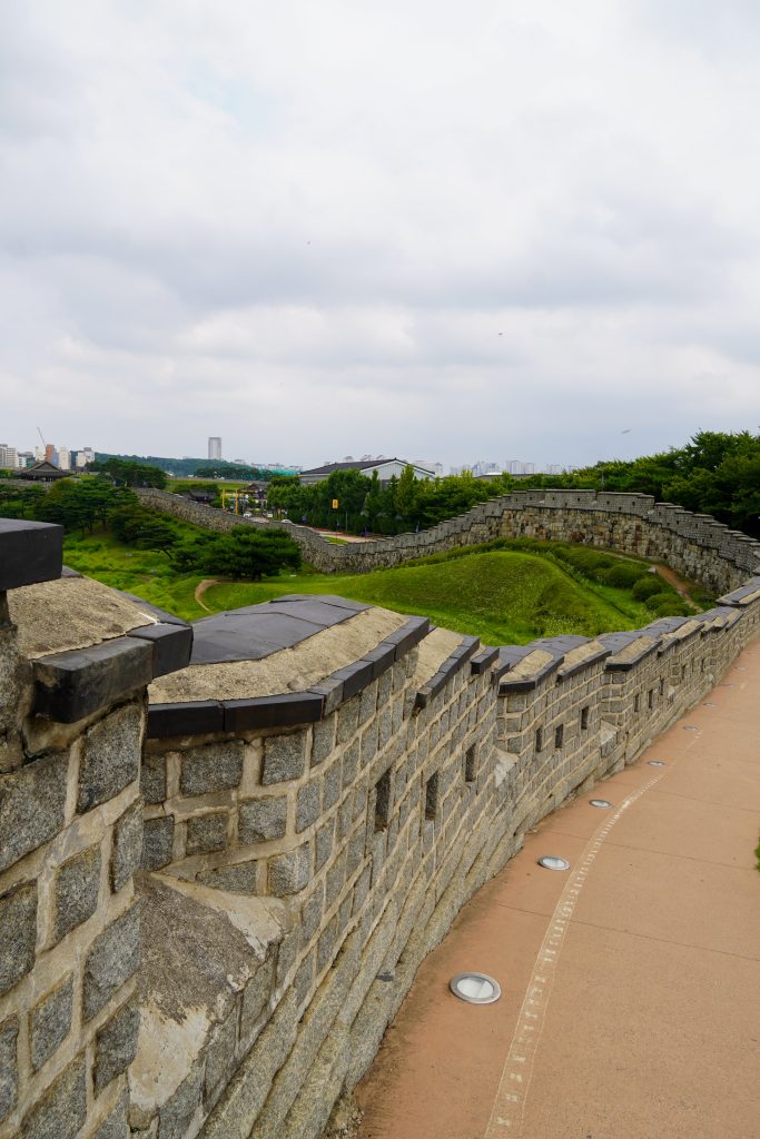 Hwaseong-vesting, Suwon